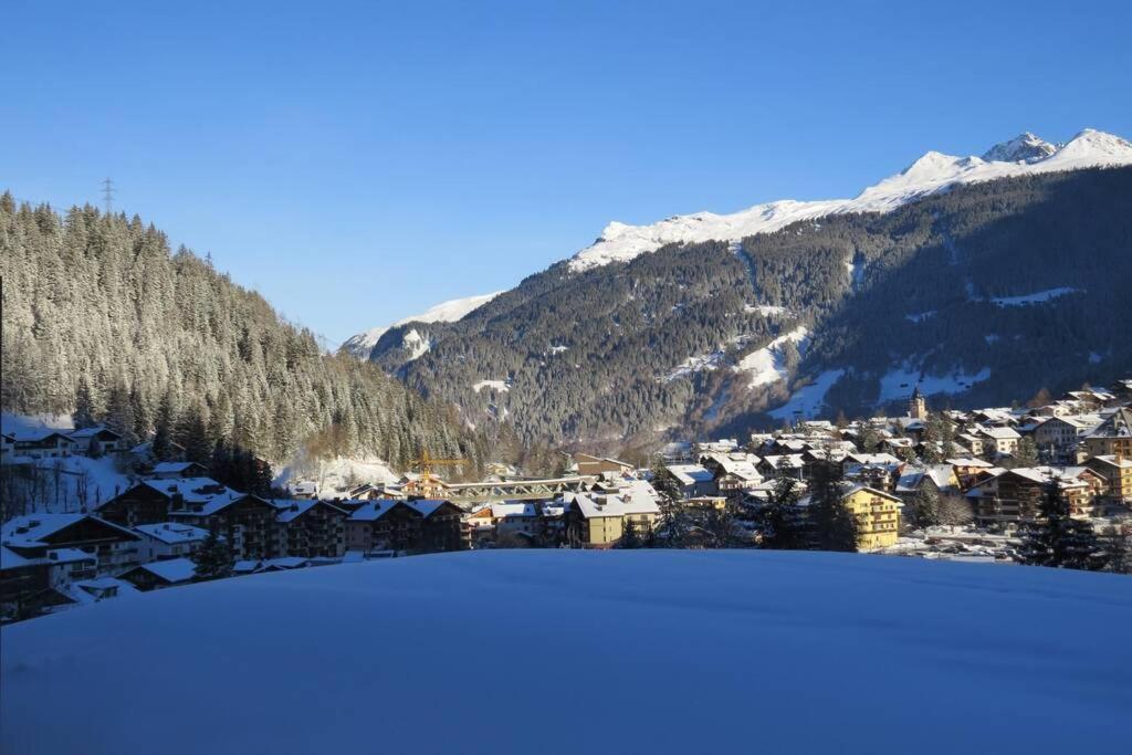 Appartement In Hus Signal Met Prachtig Uitzicht Op De Bergen Klosters Ngoại thất bức ảnh